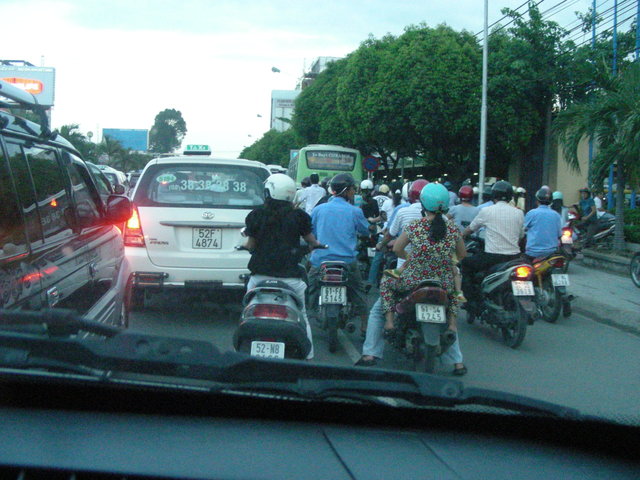 On the Way to Trah Vinh - heavy traffic!